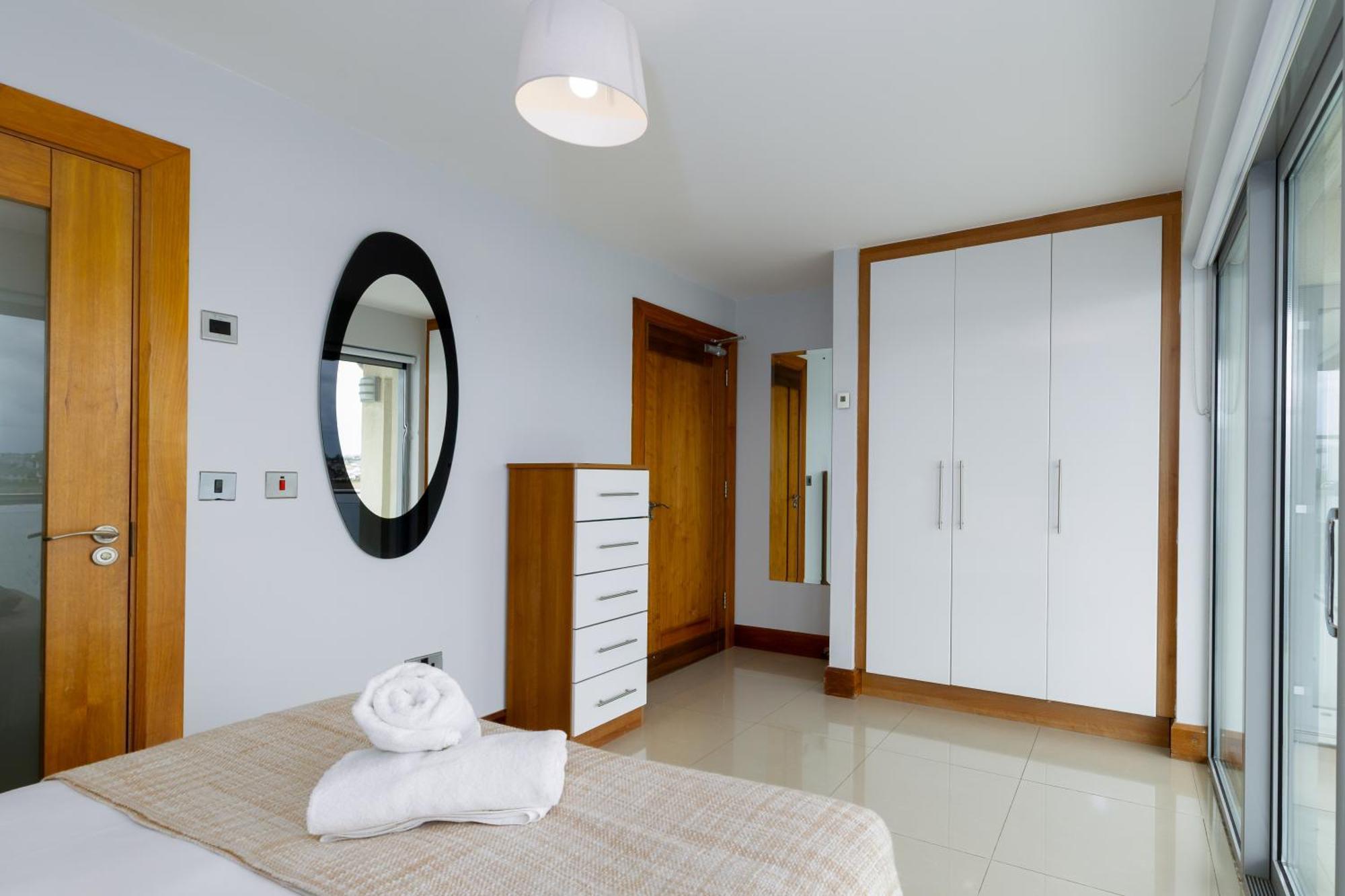 Tur An Tsaile - Galway Lakeside Apartments Ngoại thất bức ảnh