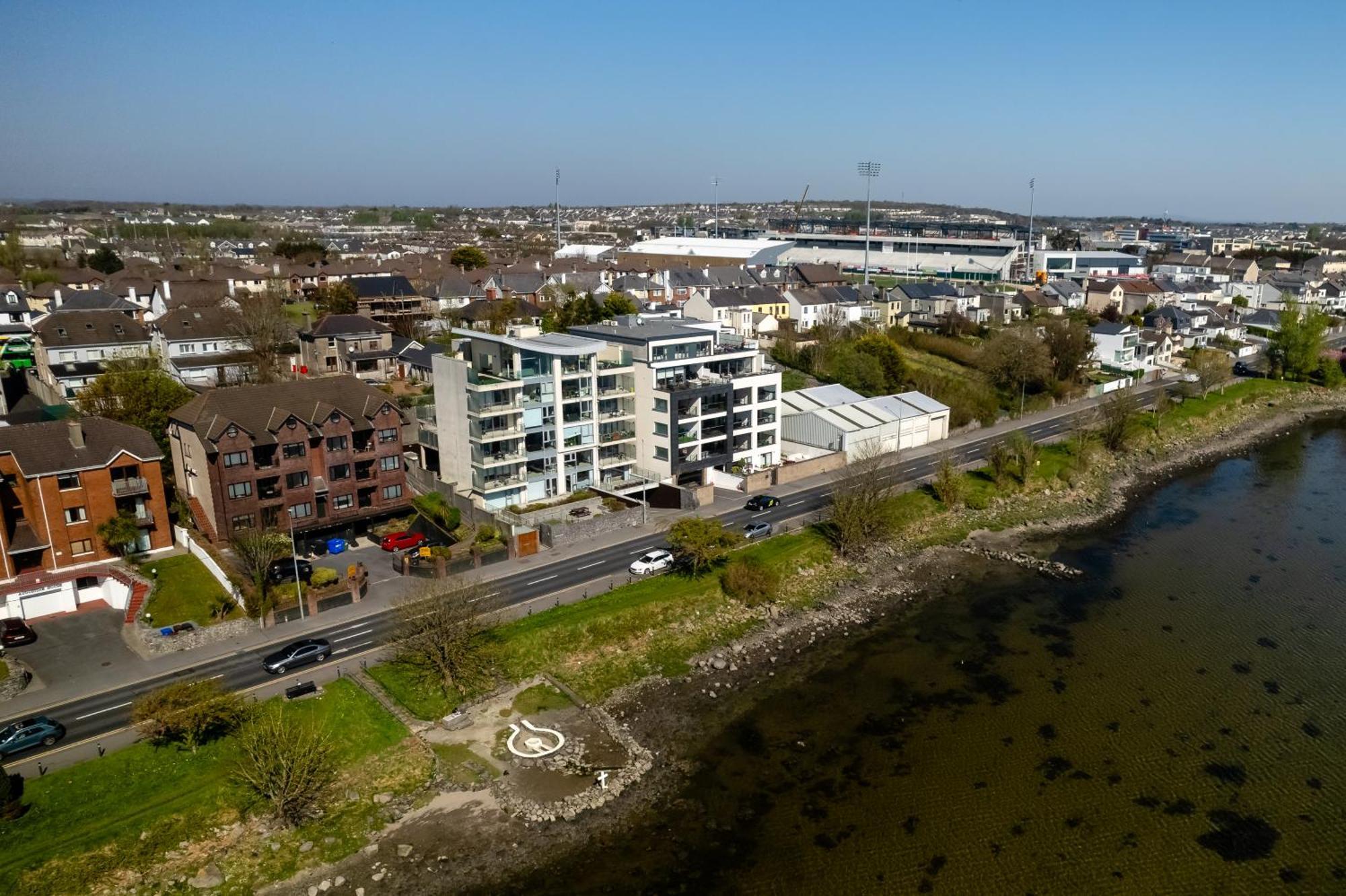 Tur An Tsaile - Galway Lakeside Apartments Ngoại thất bức ảnh